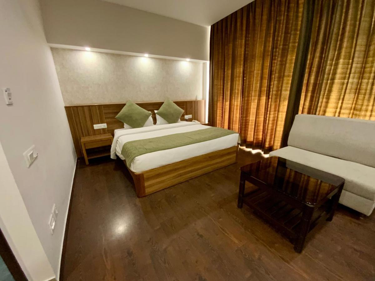 Hotel The Great Ganga Rishīkesh Esterno foto