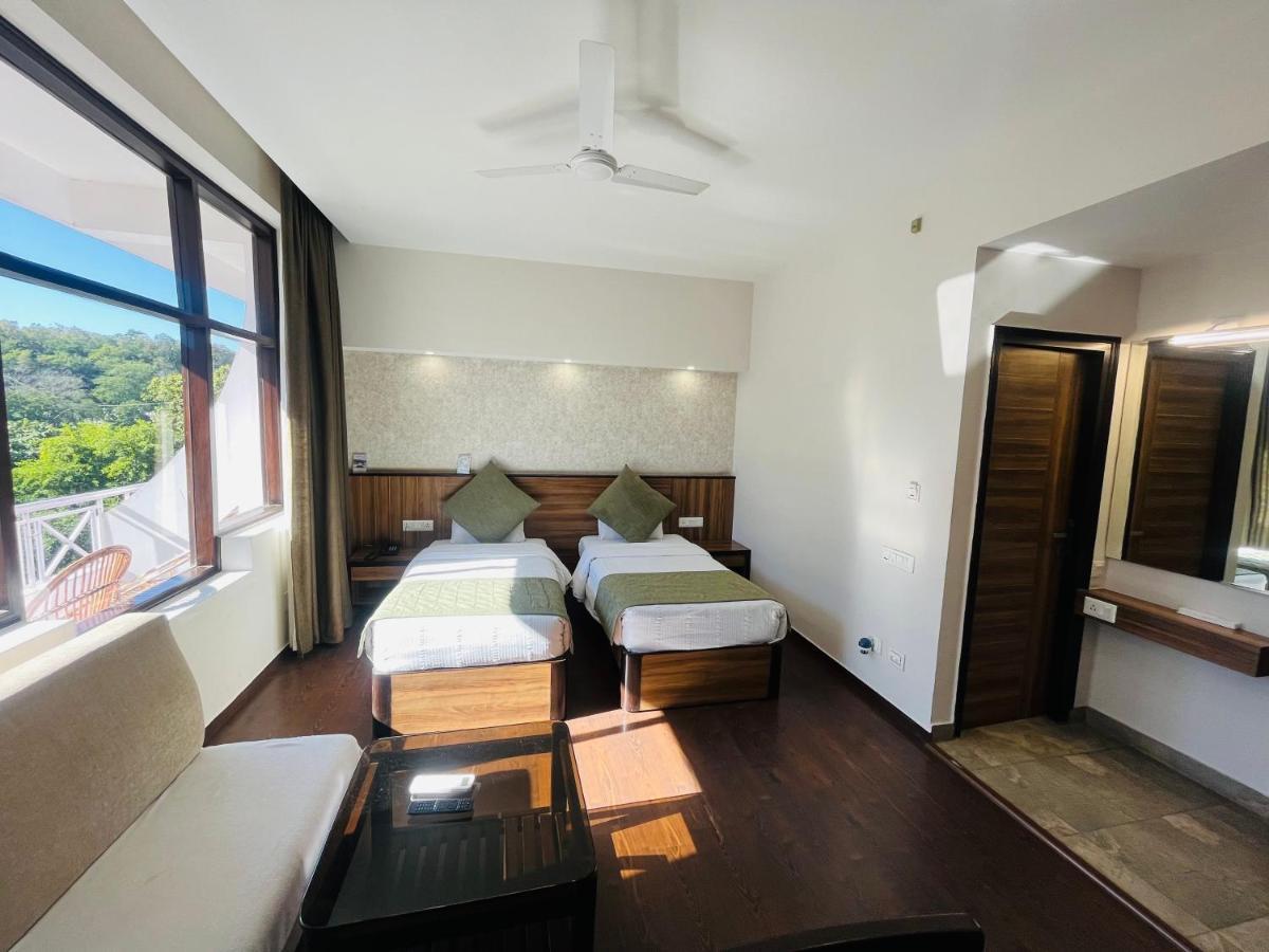 Hotel The Great Ganga Rishīkesh Esterno foto