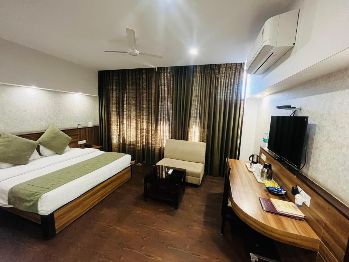 Hotel The Great Ganga Rishīkesh Esterno foto