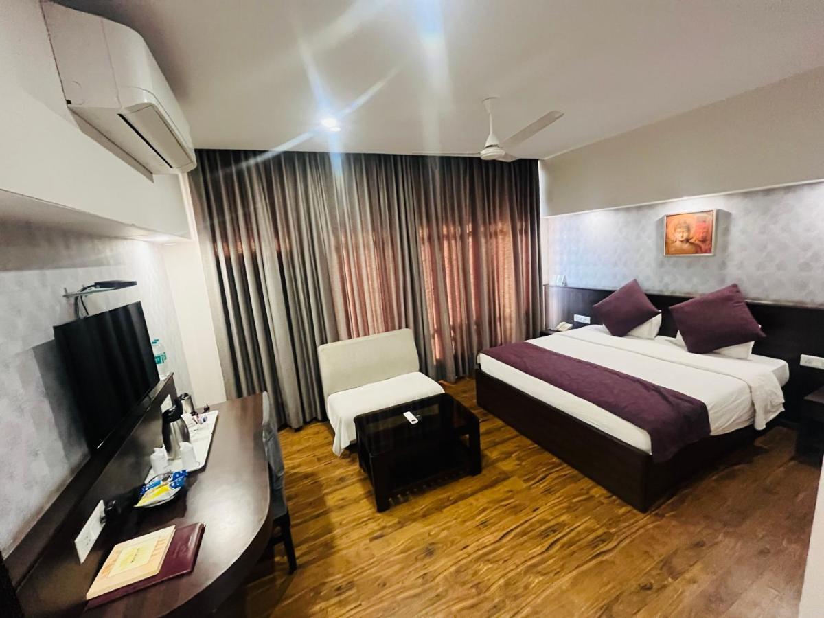 Hotel The Great Ganga Rishīkesh Esterno foto